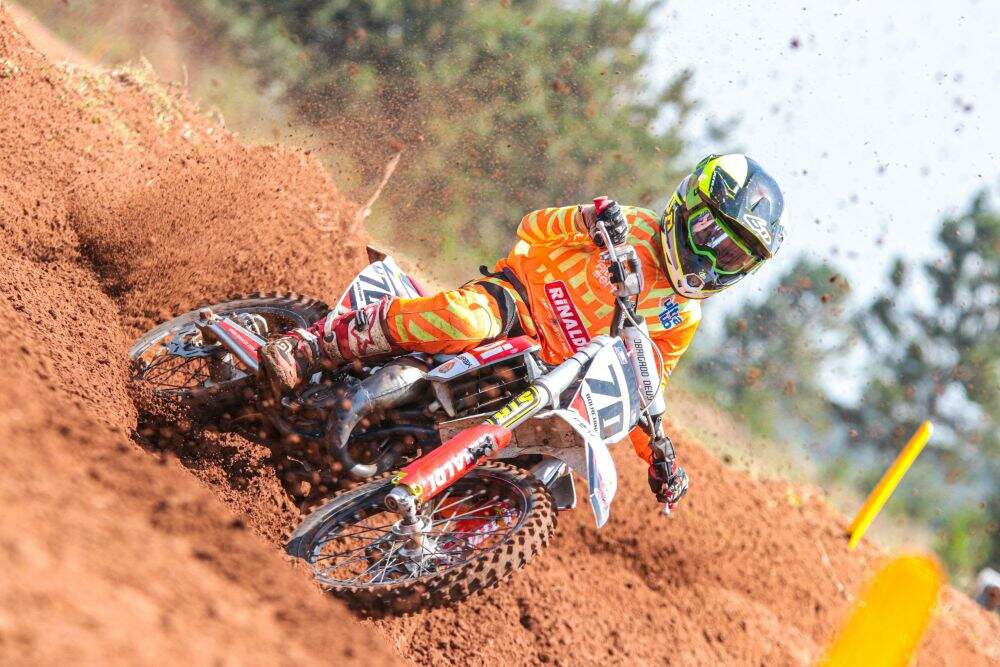 Brasileiro de Motocross 2026: Rinaldi anuncia patrocínio a 14 pilotos e novas equipes