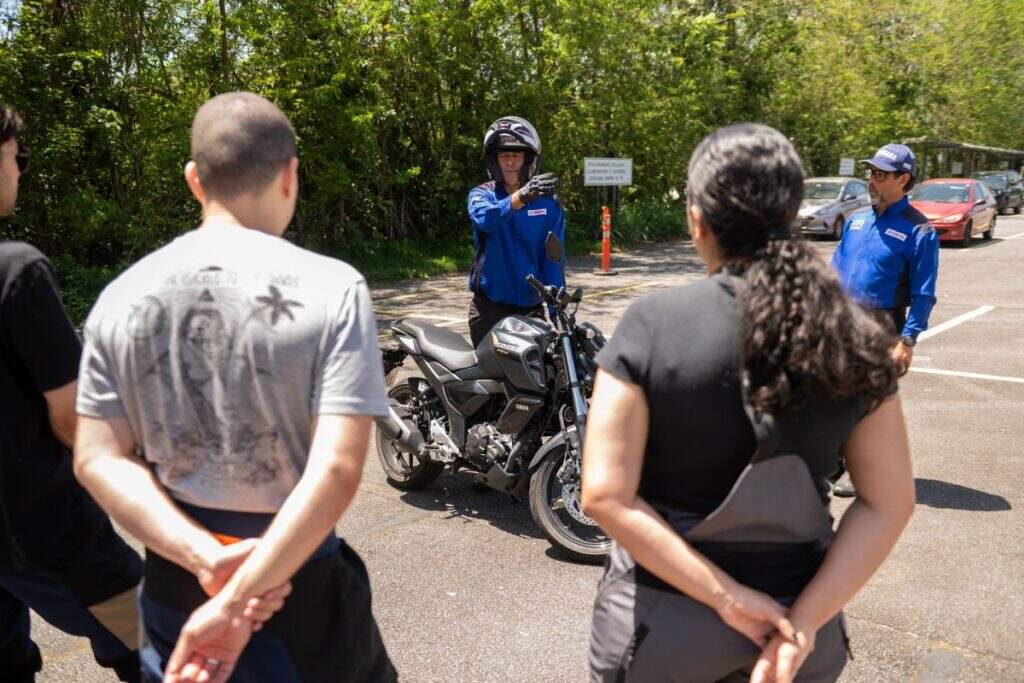 Yamaha intensifica segurança viária com pit stops educativos pelo Maio Amarelo