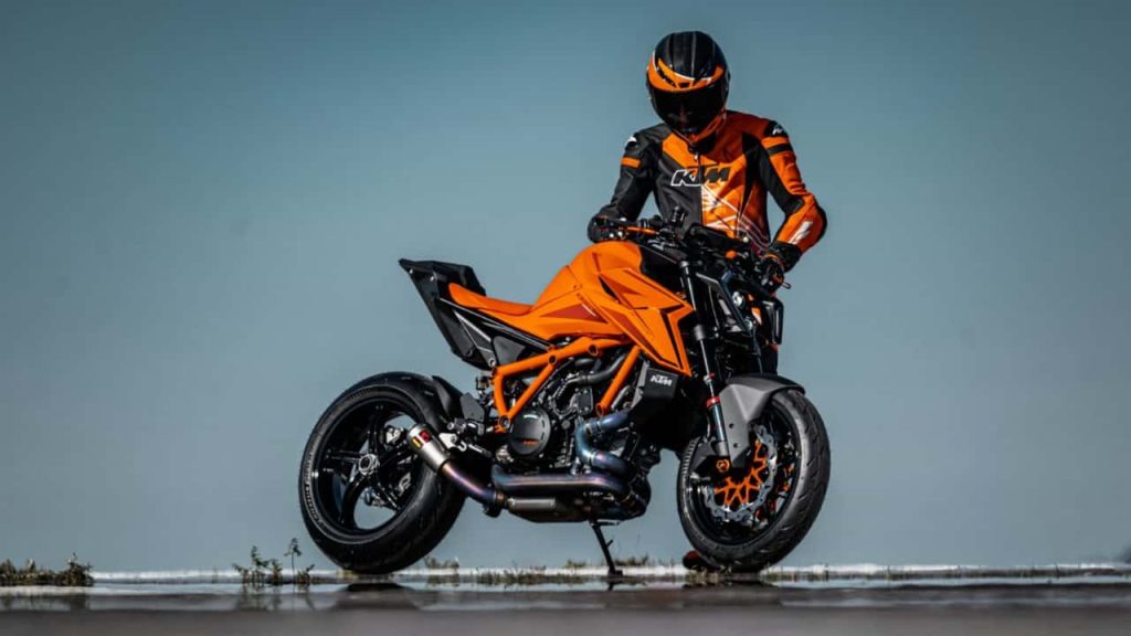 Bajaj assume controle das operações da KTM e Husqvarna no Brasil