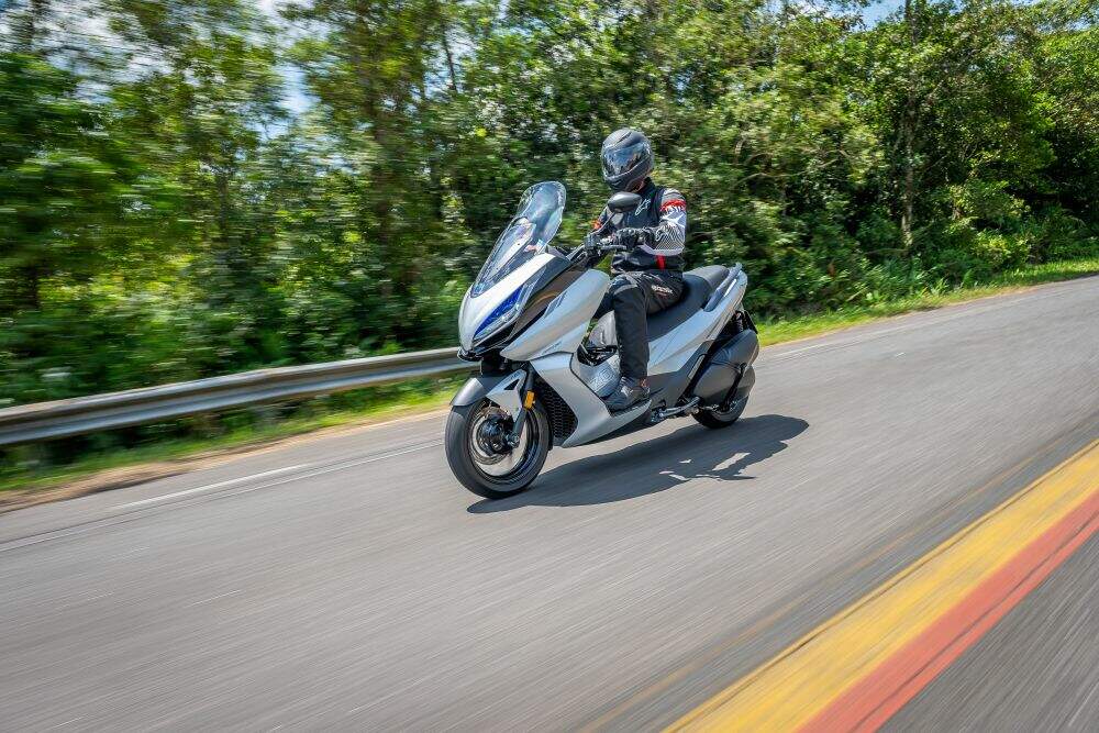 Venda de scooters dispara 30% e consolida avanço no mercado brasileiro em 2026