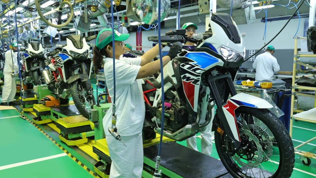 Produção de motocicletas cresce e ultrapassa 932 mil unidades em 2026