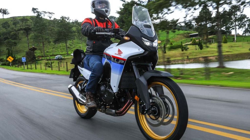 ConectCar lança tecnologia Free Flow para motocicletas: saiba como evitar multas